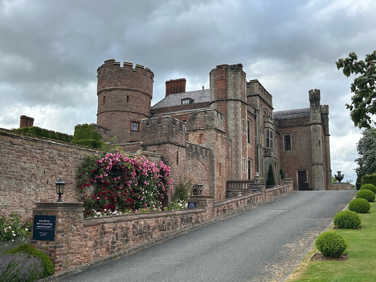 Rowton Castle Hotel — photo 1